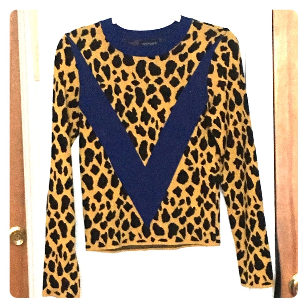 Topshop fitted giraffe print sweater